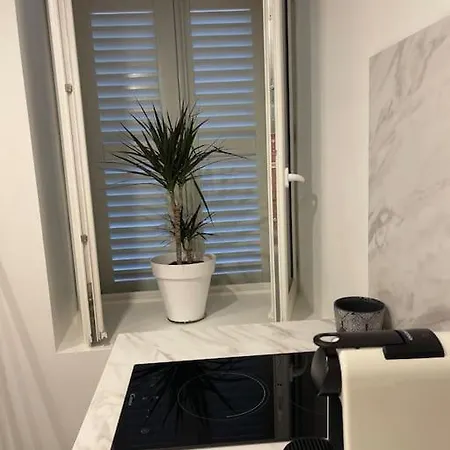 Grand Neuf à 50 M Du Port Saint-Tropez