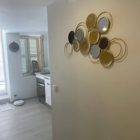 Grand Neuf à 50 M Du Port * Saint-Tropez