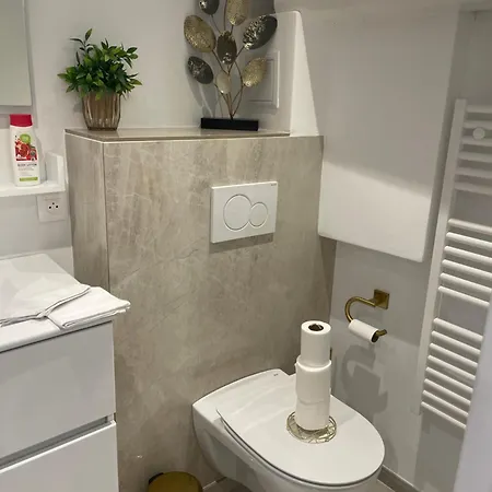 Grand Neuf à 50 M Du Port Appartement Saint-Tropez